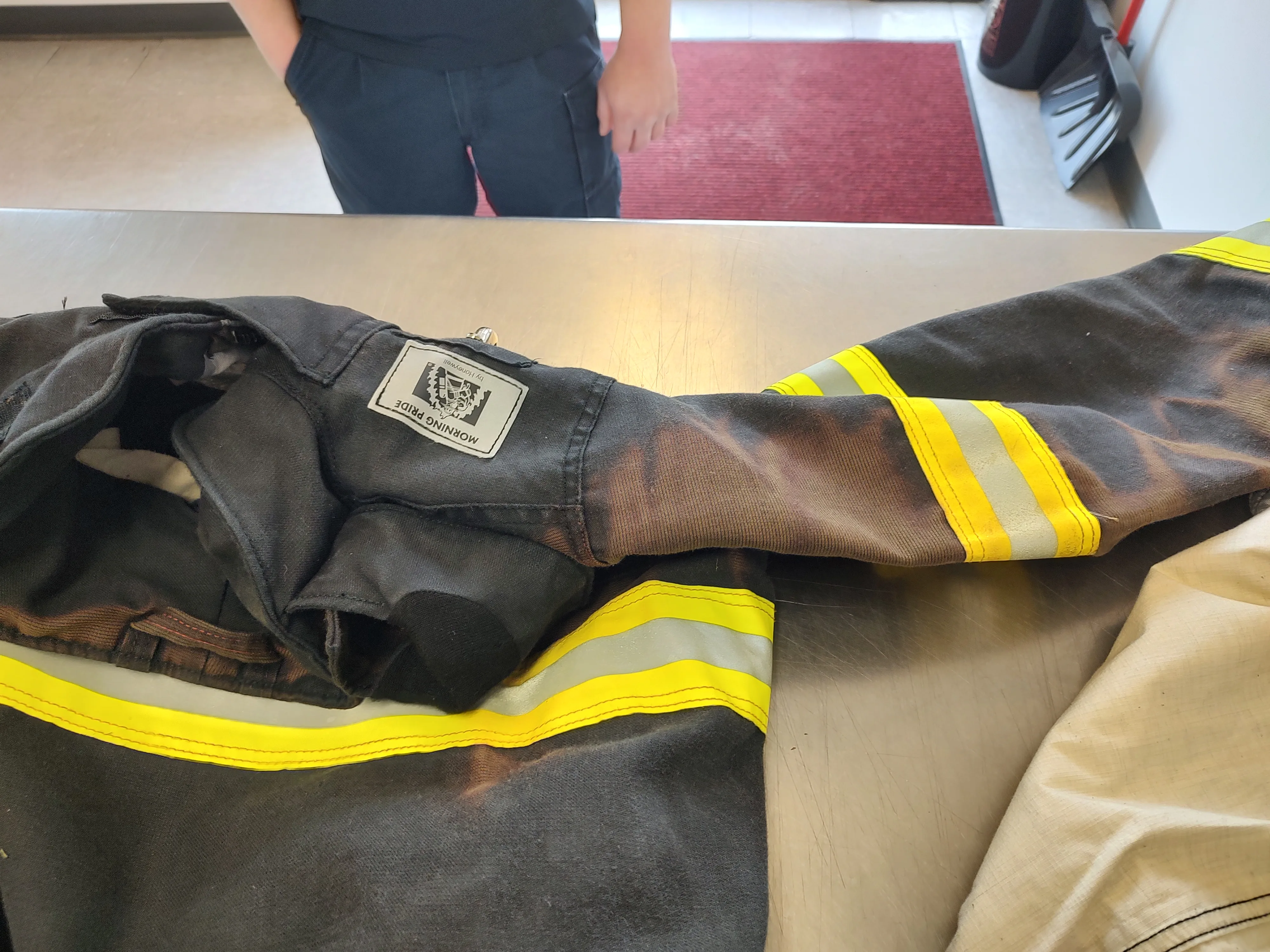 Worn turnout sleeve section