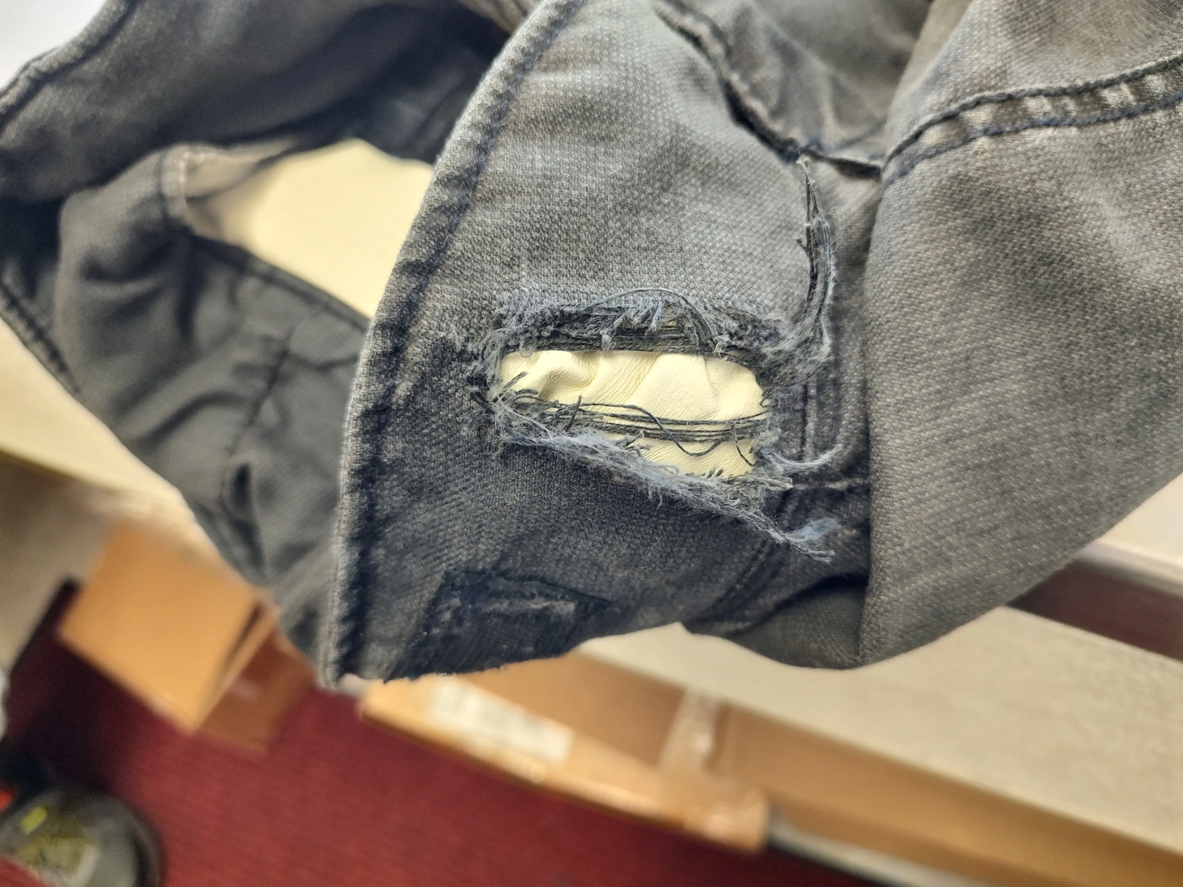 Internal liner or patch repair detail